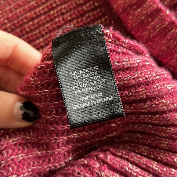 Torrid Metallic Cable Pullover Cold Shoulder Sweater Womens size 1x - Picture 7 of 8